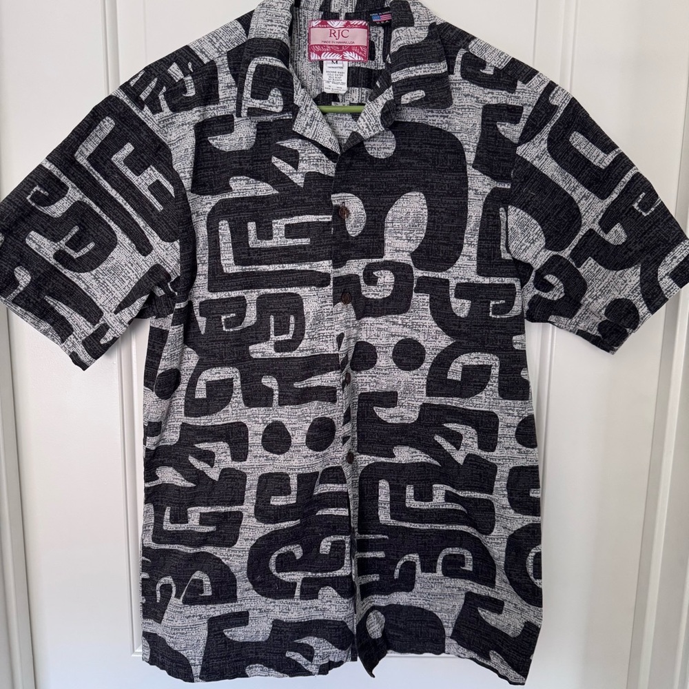 Men’s Black & Gray retro Short-Sleeve Button Down Shirt made in Hawaii medium